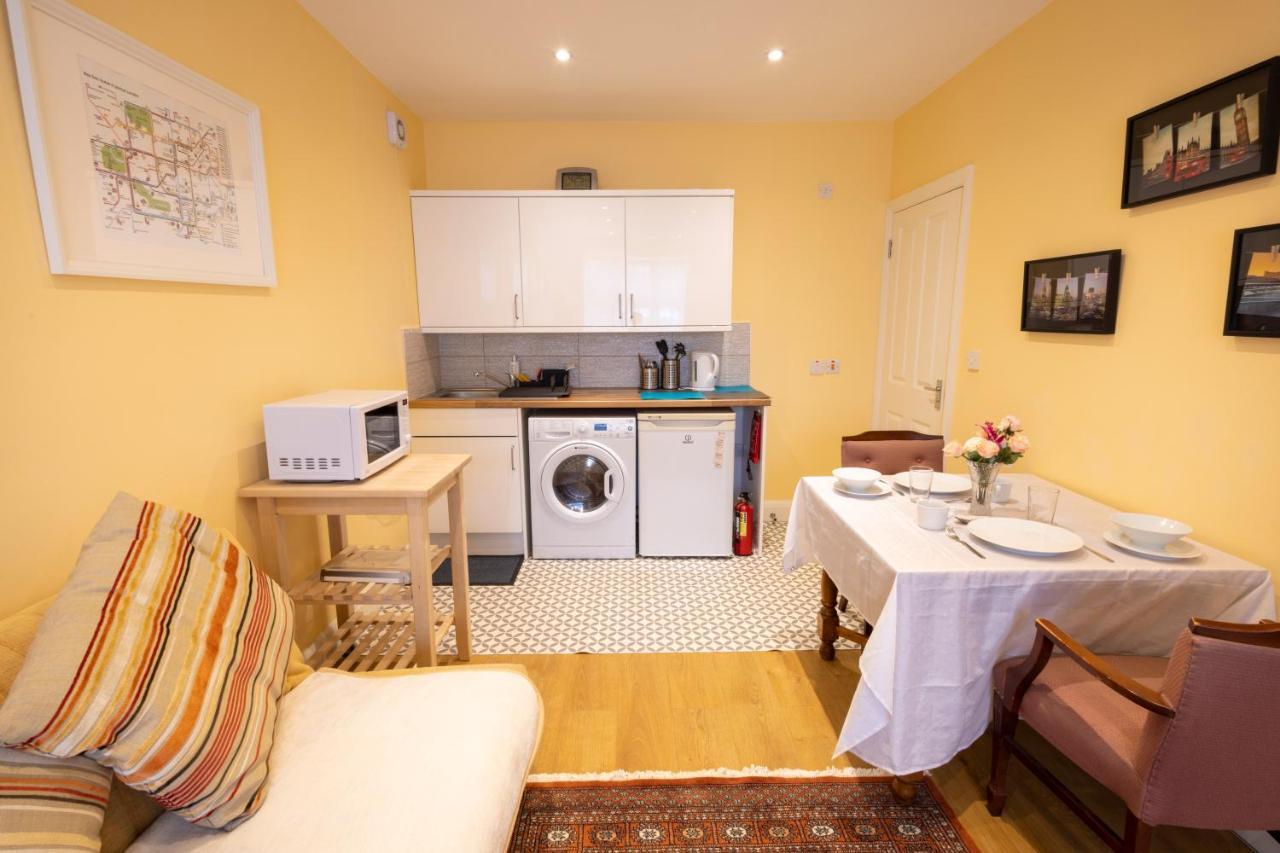 London Vegetarian Smoke & Pet Free En-Suite With Ev Parking Edgware Exterior photo