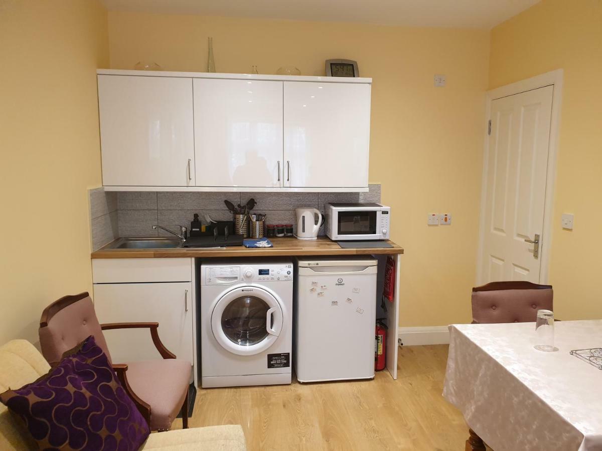 London Vegetarian Smoke & Pet Free En-Suite With Ev Parking Edgware Exterior photo